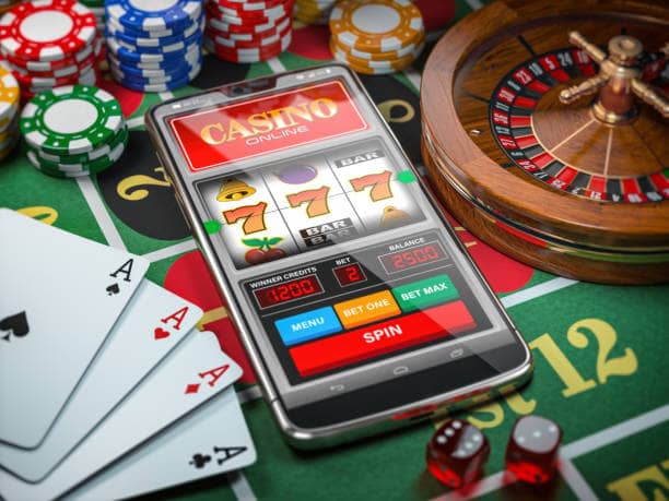 The Rise of Online Casinos: Advantages and Popular Games