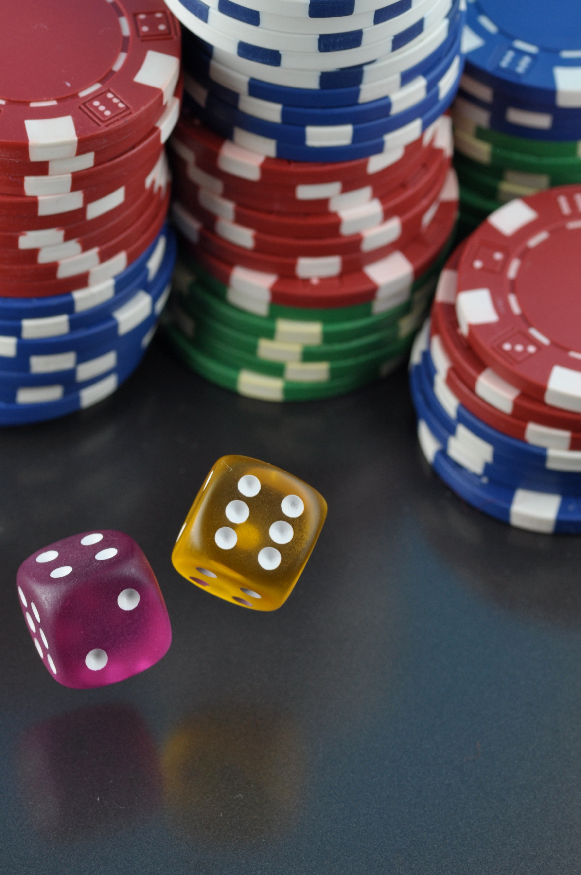 1. The Beginner's Gambler Guide: Essential Tips⁣ to Start​ Gambling on the ⁢Right ⁢Foot